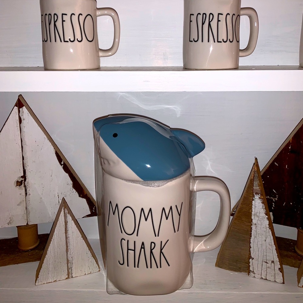 Rae Dunn Mommy Shark mug with topper